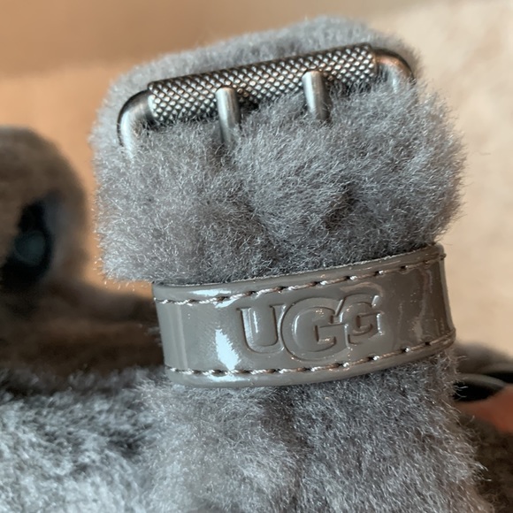 UGG SLIDES - Picture 5 of 5